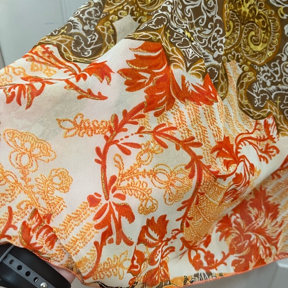 Semi-shear boho style top. - Picture 5 of 7